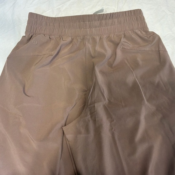 Lululemon Swift Wide Leg Mid Rise Pant Size 2 Taupe/Brown Zip Pockets - Picture 8 of 8